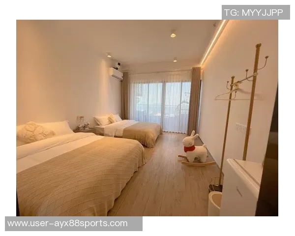 最佳的放松场景选择皮尔斯分享浴缸淋浴海滩车内的独特体验